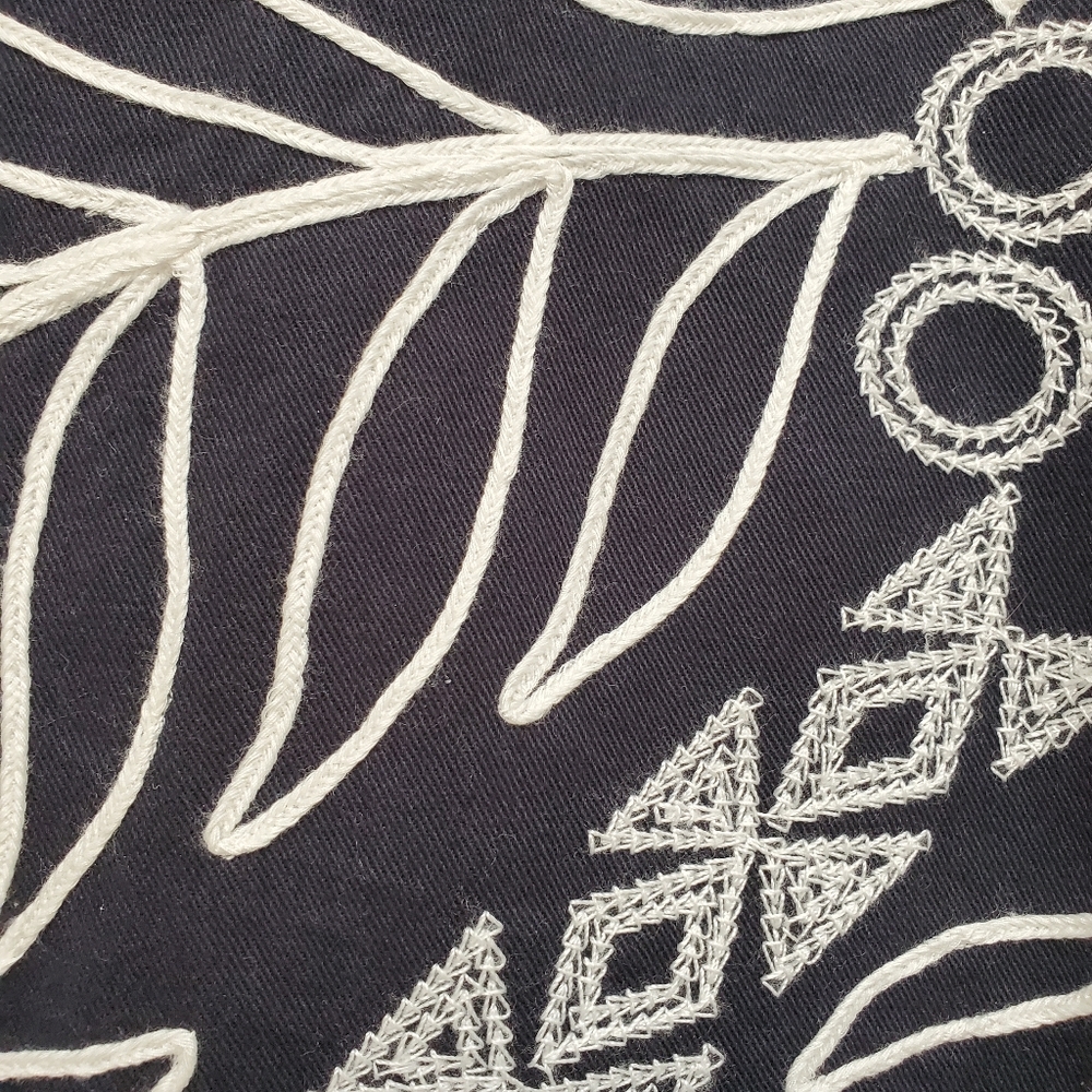 NEW Anthropologie Maeve Embroidered Navy Midi Skirt w Side slit zipper size 12 - Picture 6 of 10